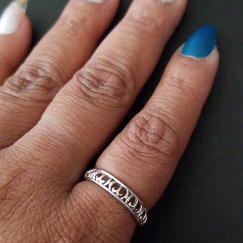Ring - Picture 3 of 3